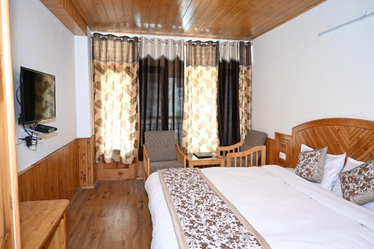 Hotel Nirmal Chhaya Manāli Extérieur photo