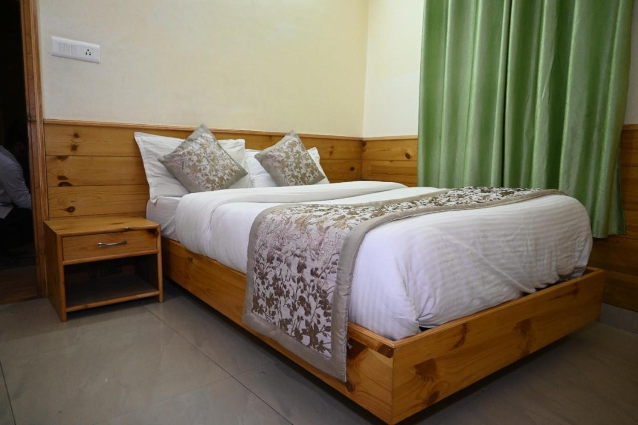 Hotel Nirmal Chhaya Manāli Extérieur photo