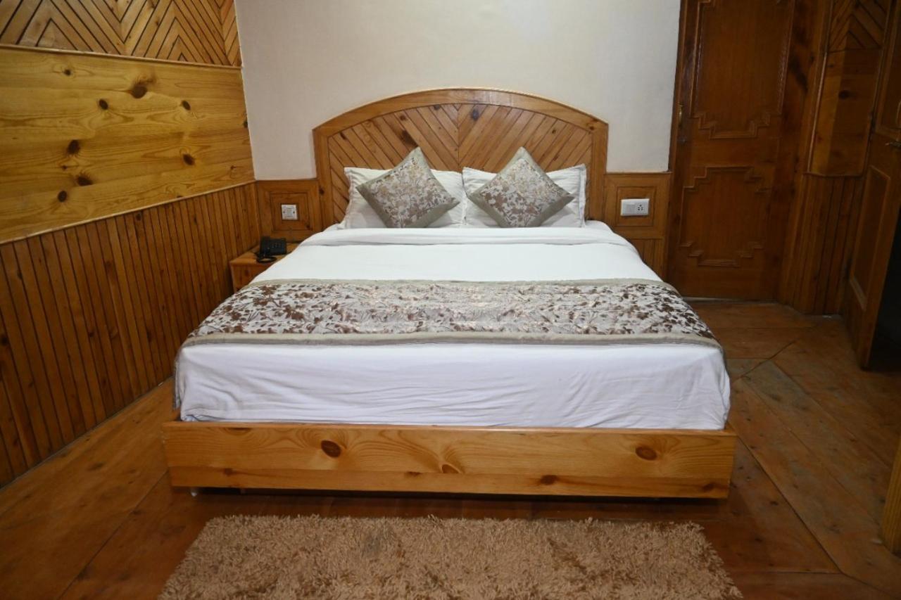 Hotel Nirmal Chhaya Manāli Extérieur photo