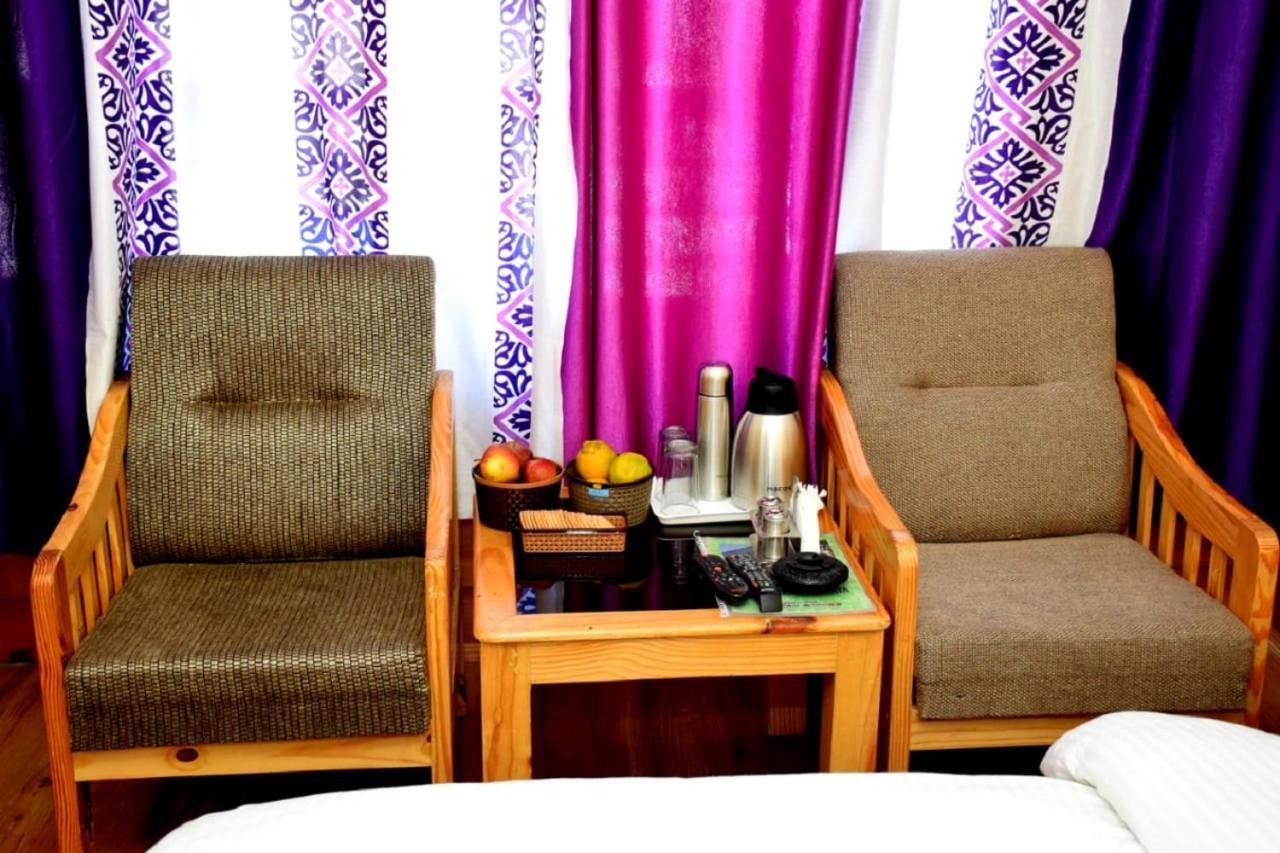 Hotel Nirmal Chhaya Manāli Extérieur photo
